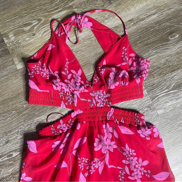 EXPRESS Floral Tiered Maxi Dress - Picture 4 of 5